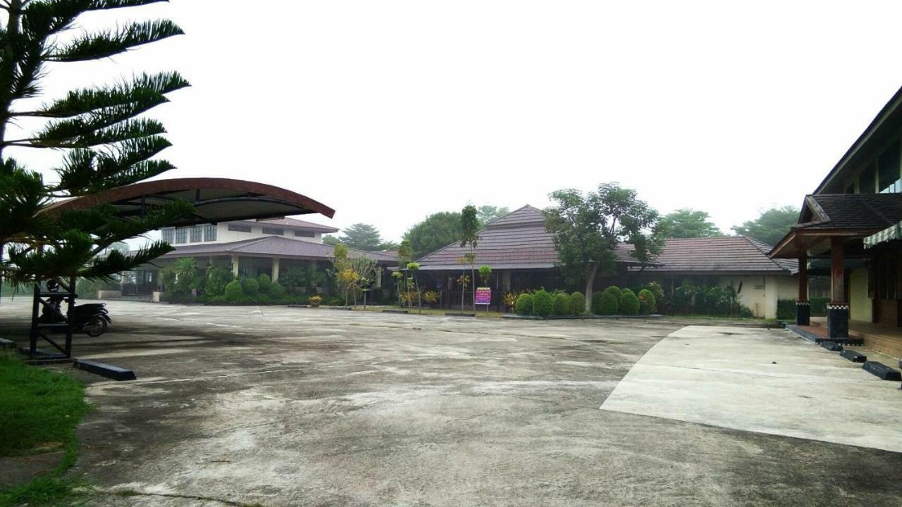 Northstar Hotel & Resort Ban Mae Kon Esterno foto